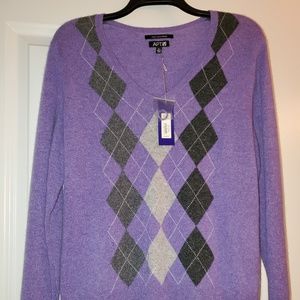 Apt 9 100% cashmere sweater
